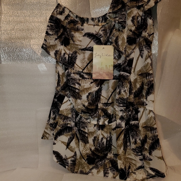 Beautiful top! - Picture 5 of 5